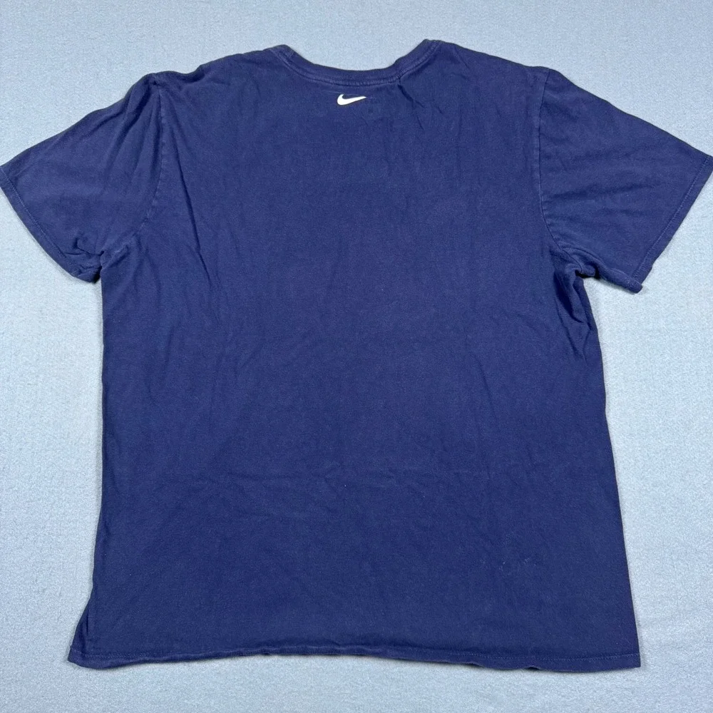 Nike Family Horse Mascot Graphic T-Shirt Mens Large Navy Blue Crewneck‎ Tee